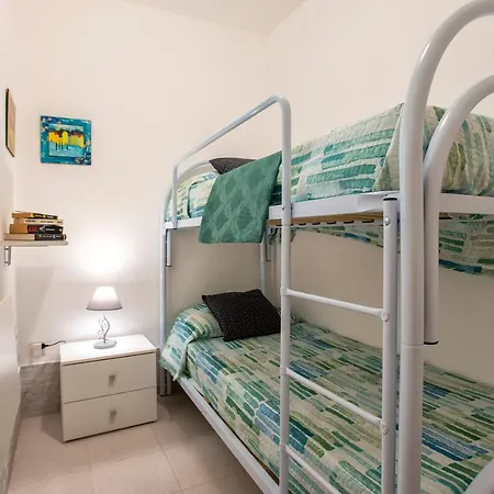 Casa Marinella Nyaraló